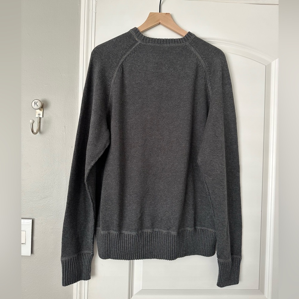 American eagle outfitters sweater/crew neck brand new